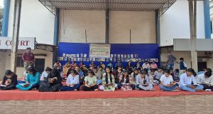 शांतता राखा…महाविद्यालयात वाचन सुरू आहे : कल्याणच्या अग्रवाल महाविद्यालयात झाला अनोखा वाचन उपक्रम