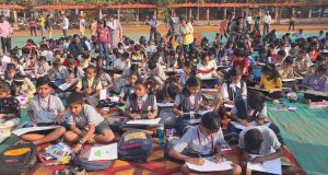 चित्र-रांगोळ्या रेखाटण्यात बच्चेकंपनी दंग : कल्याण पश्चिमेच्या बाल महोत्सवाला उत्स्फूर्त प्रतिसाद
