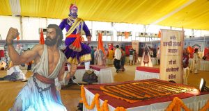 सनातन राष्ट्र शंखनाद महोत्सव : शिवकालीन दुर्मिळ शस्त्र प्रदर्शनातून छत्रपतींच्या पराक्रमाचे सजीव दर्शन