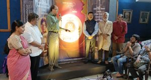 कल्याण गायन समाजाची शंभरी; शतक महोत्सवी बोधचिन्हाचे मान्यवरांच्या उपस्थितीत अनावरण