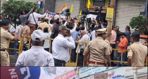 केडीएमसीचा मांसविक्री बंदीचा निर्णय ; खाटिक समाजासह काँग्रेसची हातात कोंबड्या घेऊन प्रशासनाविरोधात निदर्शने