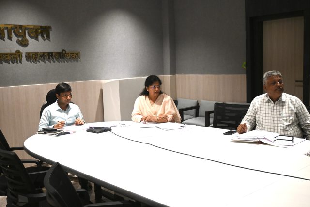 Work day and night to fill potholes on the roads, otherwise no one will be harmed - KDMC Commissioner Abhinav Goyal's stern warning