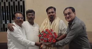 डोंबिवलीतील राष्ट्रीय शिक्षण संस्थेचे अध्यक्ष संजय कुलकर्णी यांना साऊथ वेस्टर्न अमेरिकन युनिव्हर्सिटीकडून डॉक्टरेट प्रदान