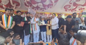 लोकशाहीचे वस्त्रहरण संविधानाच्या वस्त्राने वाचवूया – काँग्रेस प्रदेशाध्यक्ष हर्षवर्धन सपकाळ यांचे कल्याणात आवाहन