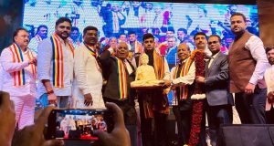 “ये पब्लिक है सब जानती है” ; केडीएमसीच्या महापौरपदाच्या विषयावर खा. डॉ. श्रीकांत शिंदे यांचा फिल्मीस्टाईल अंदाज