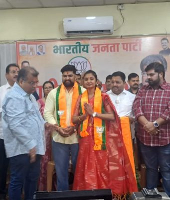 निवडणुकीच्या तोंडावर भाजपमध्ये इनकमिंगचा धडाका; डोंबिवलीतील शिवसेनेच्या युवा पदाधिकाऱ्याचा समर्थकांसह पक्षप्रवेश