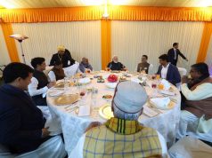 “थँक्यू प्राईम मिनिस्टर मोदीजी; ही राजकीय भेट नव्हे तर आयुष्यातील अविस्मरणीय क्षण” – एनडीए खासदारांच्या स्नेहभोजनाबाबत खा.डॉ.श्रीकांत शिंदे यांची पोस्ट