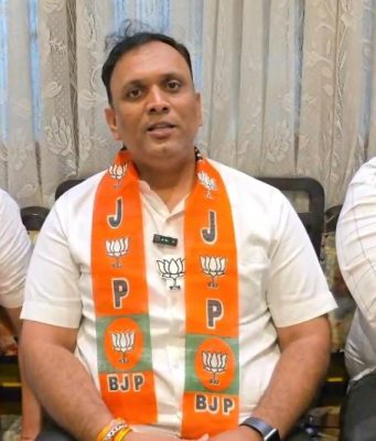 उमेदवारीबाबत कल्याणात भाजपचा आदर्श वस्तुपाठ; माजी नगरसेवकासाठी अधिकृत उमेदवाराने स्वतःहून सोडली उमेदवारी