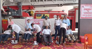 केडीएमसी अग्निशमन दलातर्फे आयोजित रक्तदान शिबिराला उत्स्फूर्त प्रतिसाद
