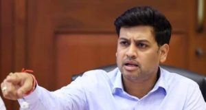 सत्तेत असताना महिला आरक्षण विधेयक फाडले – शिवसेना खासदार डॉ. श्रीकांत शिंदे यांचा काँग्रेसवर निशाणा