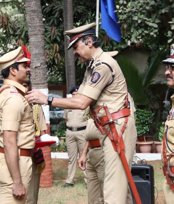 कर्तव्यनिष्ठ सेवेचा गौरव : पोलीस निरीक्षक हेमंत ढोले यांना पोलीस महासंचालक सन्मानचिन्ह