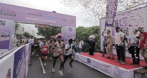 आयसीटीसी फाऊंडेशन-केडीएमसीची मान्सून मॅरेथॉन; ‘कॅन्सरमुक्त कल्याण’चा निर्धार, मुसळधार पावसात दीड हजारांहून अधिक कल्याणकरांची उत्स्फूर्त धाव