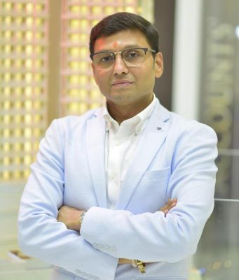 सुप्रसिद्ध बांधकाम व्यावसायिक मिलिंद चव्हाण यांची महाराष्ट्र चेंबर ऑफ कॉमर्स, इंडस्ट्री, ॲग्रीकल्चरच्या गव्हर्निंग कौन्सिलमध्ये स्वीकृत सदस्य म्हणून निवड