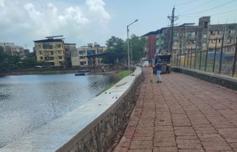 महिन्याभराच्या अथक प्रयत्नानंतर नांदिवली तलावाचे ‘डीप क्लीनिंग’; वारकरी समाज, केडीएमसी आणि सुमित एल्कोप्लास्टच्या संयुक्त प्रयत्नांना यश