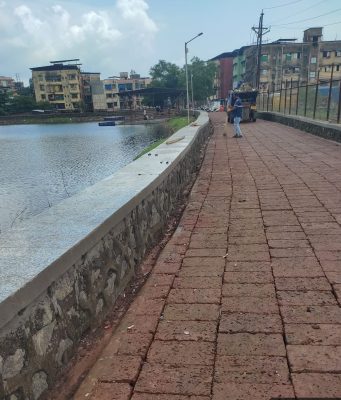 महिन्याभराच्या अथक प्रयत्नानंतर नांदिवली तलावाचे ‘डीप क्लीनिंग’; वारकरी समाज, केडीएमसी आणि सुमित एल्कोप्लास्टच्या संयुक्त प्रयत्नांना यश