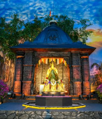 बळीराजाच्या सुख-समृद्धीसाठी डोंबिवलीत नवकुंडात्मक सहस्रचंडी महायाग ; खा. डॉ. श्रीकांत शिंदे यांच्या उपस्थितीत शारदीय नवरात्रोत्सवाचा शुभारंभ