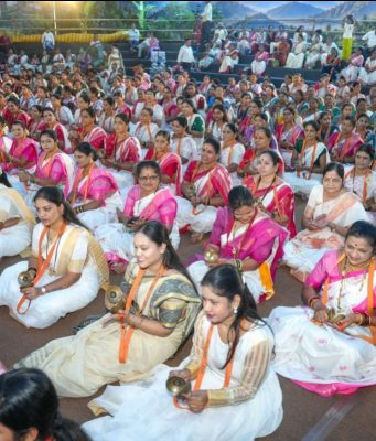 हरिनामाच्या गजराने डोंबिवलीत भक्तिमय वातावरण; शारदीय नवरात्रोत्सवाच्या दुसऱ्या दिवशी हरिपाठाला उत्स्फूर्त प्रतिसाद