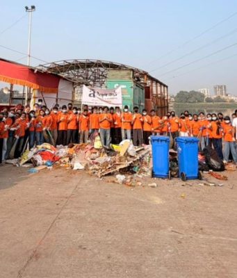 दुर्गाडी घाट परिसरात ॲस्पिरंट्स कॉलेजच्या १०० हून अधिक विद्यार्थ्यांची स्वच्छता मोहीम; पर्यावरण संवर्धनाचा दिला संदेश